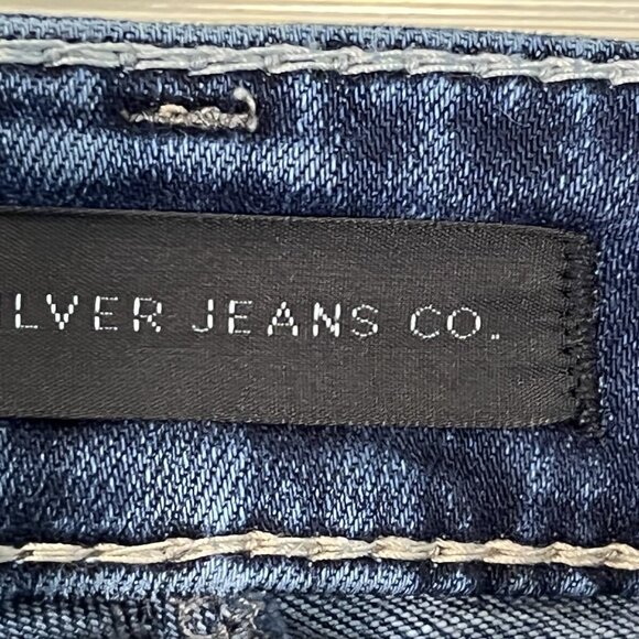 Silver Jeans Women Sz 24x29 Suki Skinny mild Distressing Low Rise - Picture 5 of 9